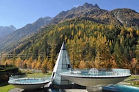 Scenic European Alpine Retreats Image 3