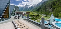 Scenic European Alpine Retreats Image 4