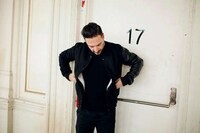 Charmingly Asymmetrical Varsity Lookbooks Image 8