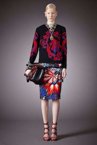 Opulent Somber Lookbooks Image 7