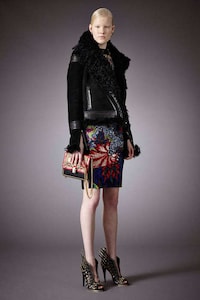 Opulent Somber Lookbooks Image 8