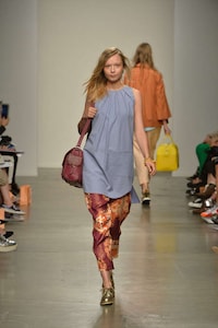 Easygoing Tropical Collections Image 4