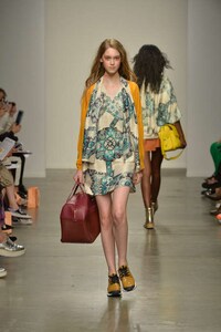 Easygoing Tropical Collections Image 7