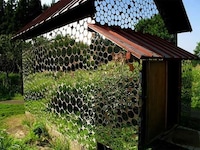 Blending Mirror-Covered Homes Image 2