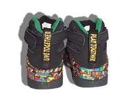 Peace-Themed Basketball Shoes Image 4