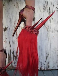 Spiked Wig-Wearing Heels Image 6