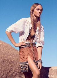 Earthy Western-Inspired Fashion Image 2