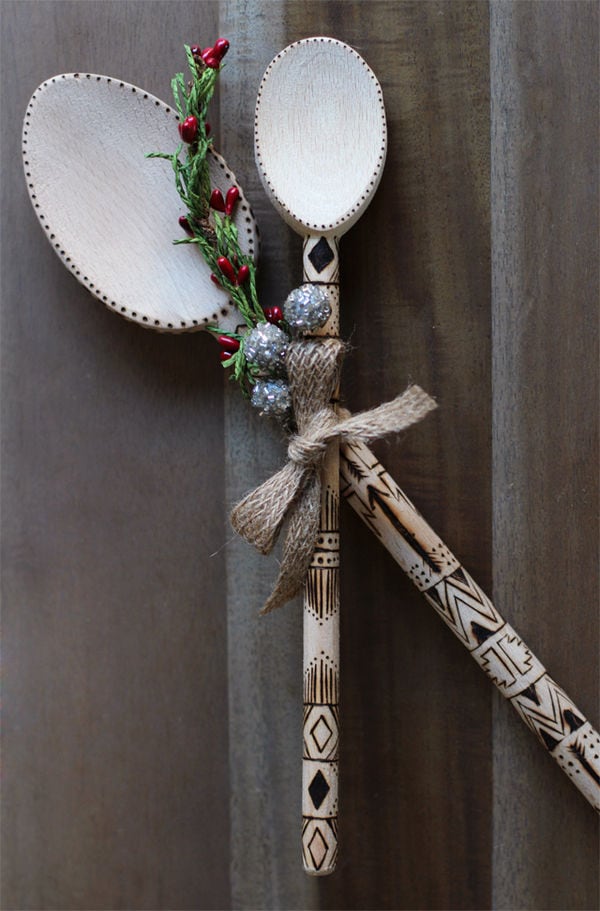 15 Kitchen-Themed DIYs