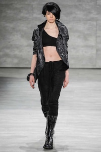 Dark Seafarer Fashions Image 4