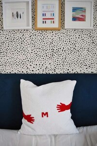 Humorously Huggable Cushions Image 6