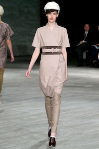 Eastern-Influenced Womenswear Image 7