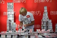 140,000 Card Replicas Image 4