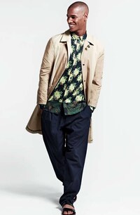 Paisley-Printed Sporty Lookbooks Image 4