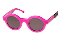 Statement-Making Sunglasses Image 4