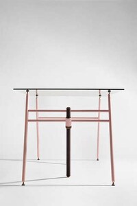 Twist-Adjusting Tables Image 4