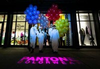 Experimentally Colorful Pop-Up Shops Image 8