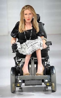 Inspirational Wheelchair Fashion Models Image 2