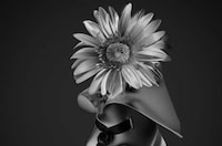 Versatile Rubbery Vases Image 3