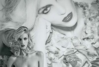 Boldly Embellished Couture Editorials Image 3