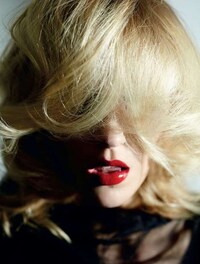 Boldly Embellished Couture Editorials Image 5