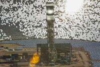Gigantic Desert Solar Stations Image 2