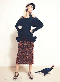 Tropical Bird-Inspired Fashion Image 4