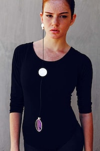 Eyeglass-Integrated Jewelry Image 3