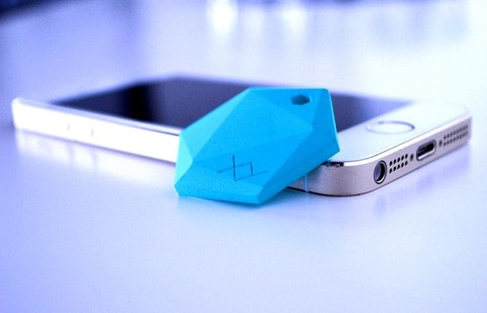 Active Attaching Tracking Tags