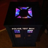 Recycled Retro Replica Jukeboxes Image 3
