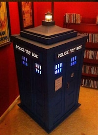 Recycled Retro Replica Jukeboxes Image 5
