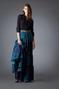 Maritime-Inspired Fashion Image 5