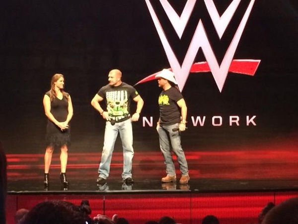 12 Wild Wrestling Products