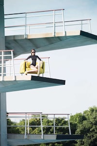 Cushioned Poolside Furniture Image 2