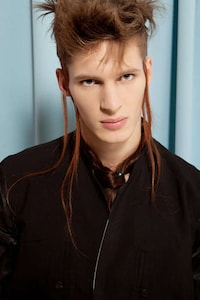 Outdated Haircut Editorials Image 8