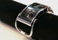 Elegantly Curved Concept Timepieces Image 5
