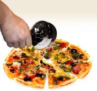 Sci-Fi Pizza Utensils Image 2