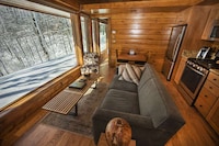 Deceptive Cottage-Shaped RVs Image 6