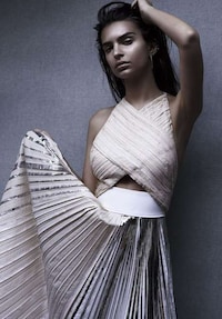 Sultrily Demure Editorials Image 4