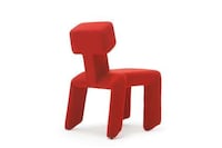 Asymmetrically Molded Seats Image 4