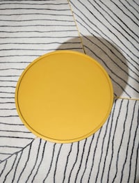 Table-Encompassing Rugs Image 3