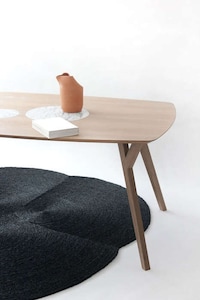 Stone-Centered Tables Image 5