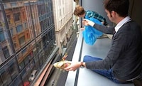 Parachute Food Delivery Services Image 3