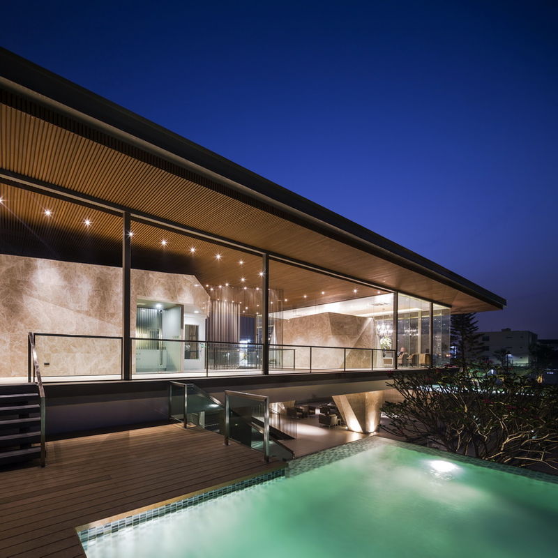 Transparent Floating Structures