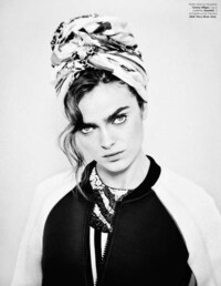 Funky Doll-Eyed Editorials Image 8