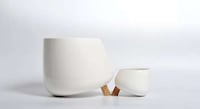 Cork-Propped Crockery Image 6