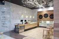 Color-Accented Yoghurt Stores Image 4