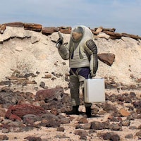 Crowdsourced Space Suit Designs Image 8