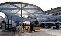 Air-Filled Bus Canopies Image 3