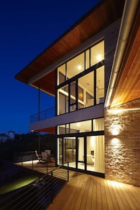 Butterfly-Roofed Abodes Image 2