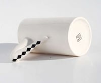 Leggy Coffee Cup Handles Image 2